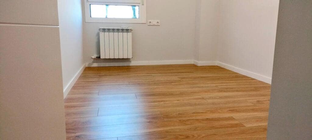 4 bedroom Apartment for rent in Mataro with pool - € 2,100 (Ref: 9595148)