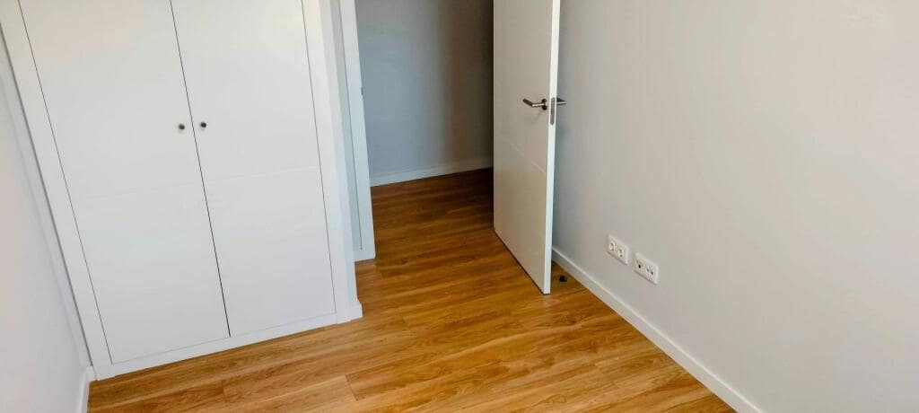 4 bedroom Apartment for rent in Mataro with pool - € 2,100 (Ref: 9595148)