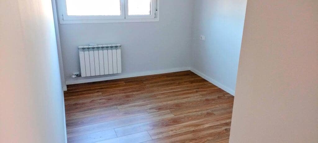 4 bedroom Apartment for rent in Mataro with pool - € 2,100 (Ref: 9595148)