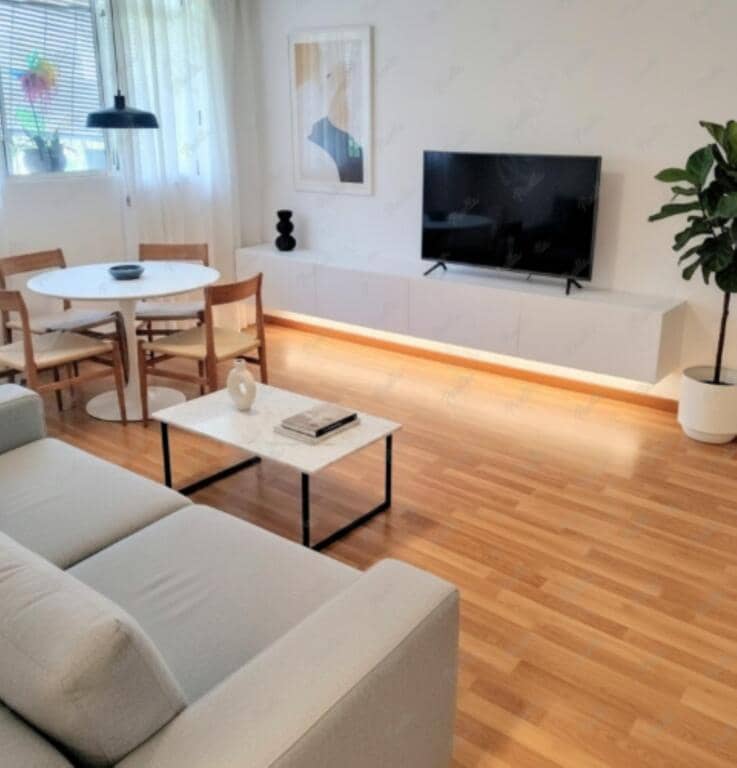 3 bedroom Apartment for sale in Badia del Valles - € 180,000 (Ref: 9595149)