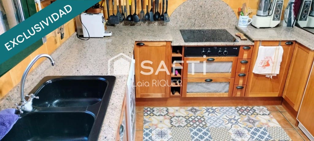 Chalet de 5 habitaciones en Sant Cebrià de Vallalta en venta con piscina - 673.000 € (Ref: 9595151)