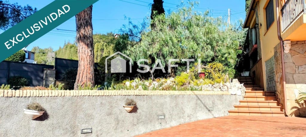 Chalet de 5 habitaciones en Sant Cebrià de Vallalta en venta con piscina - 673.000 € (Ref: 9595151)