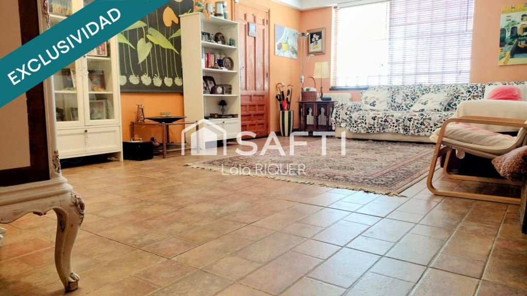 Chalet de 5 habitaciones en Sant Cebrià de Vallalta en venta con piscina - 673.000 € (Ref: 9595151)