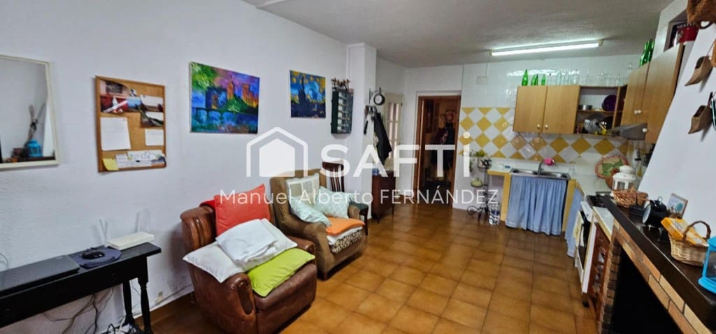 4 bedroom Villa for sale in Lloret de Mar with pool garage - € 499,000 (Ref: 9595152)