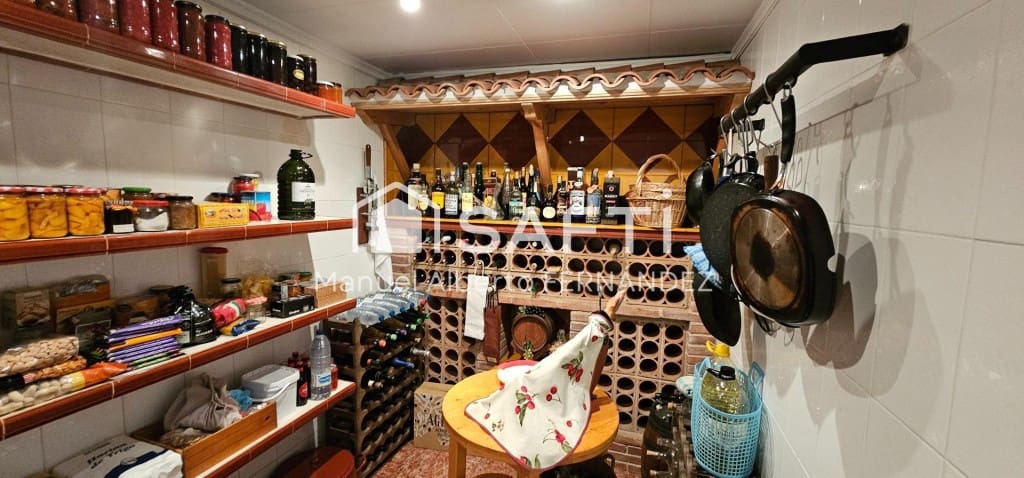 4 bedroom Villa for sale in Lloret de Mar with pool garage - € 499,000 (Ref: 9595152)