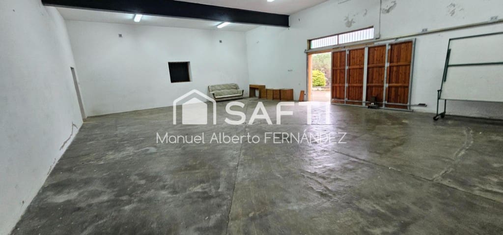 9 soveværelse Finca/Landehus til salg i Sant Feliu de Buixalleu med swimmingpool garage - € 1.250.000 (Ref: 9595159)