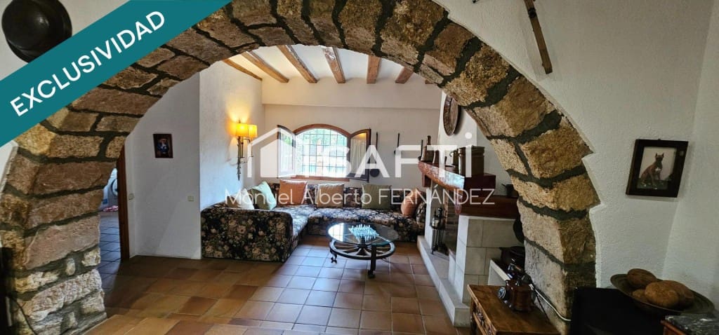 9 bedroom Villa for sale in Llica d'Amunt with pool garage - € 2,800,000 (Ref: 9595164)