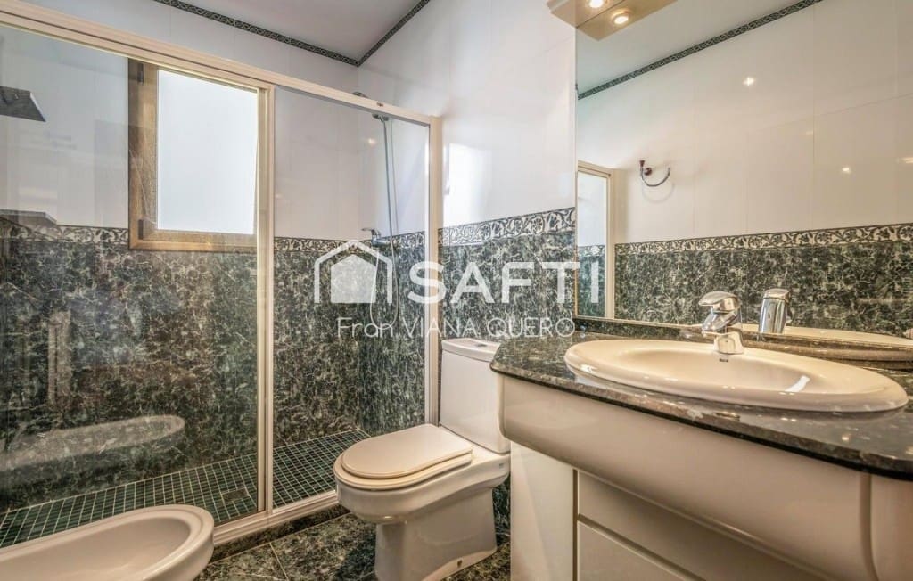 5 soveværelse Villa til salg i Pineda de Mar med swimmingpool garage - € 759.000 (Ref: 9595172)