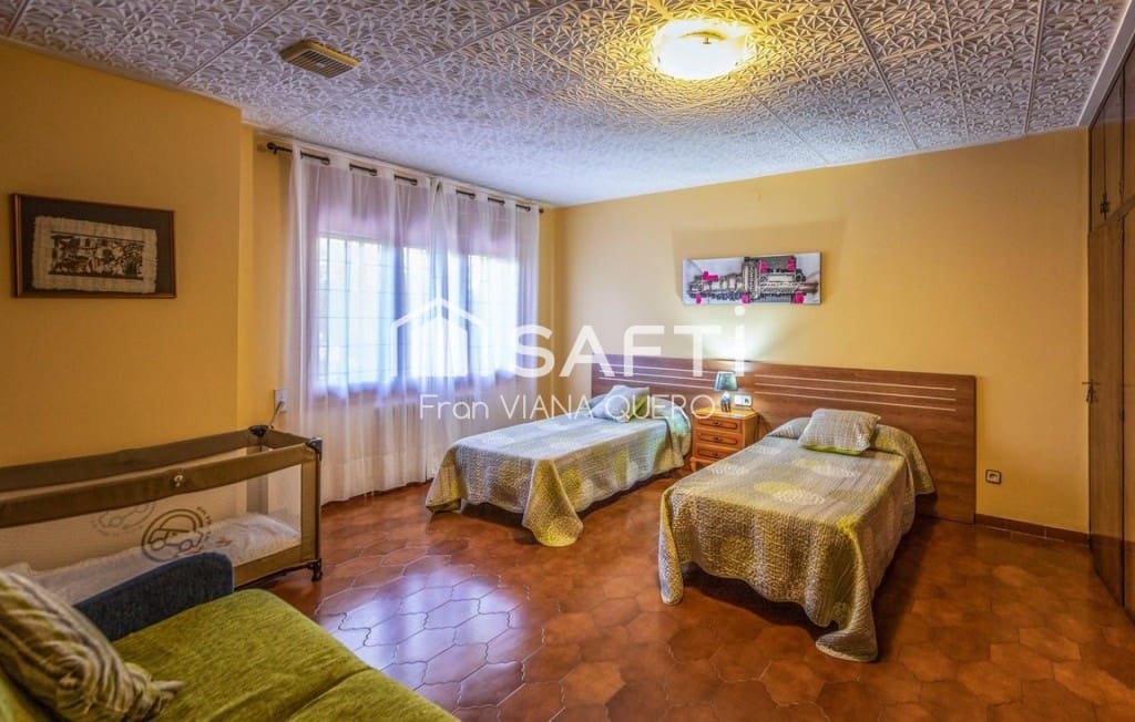 5 soveværelse Villa til salg i Pineda de Mar med swimmingpool garage - € 759.000 (Ref: 9595172)