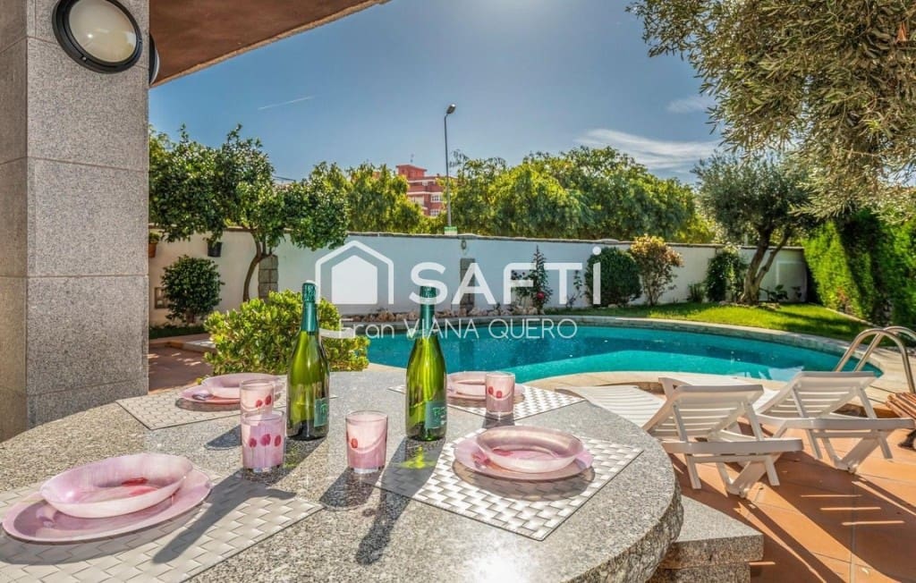 5 soveværelse Villa til salg i Pineda de Mar med swimmingpool garage - € 759.000 (Ref: 9595172)