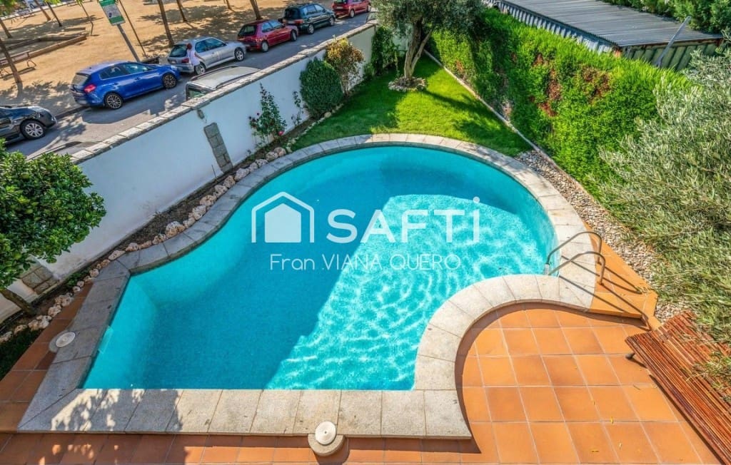 5 soveværelse Villa til salg i Pineda de Mar med swimmingpool garage - € 759.000 (Ref: 9595172)