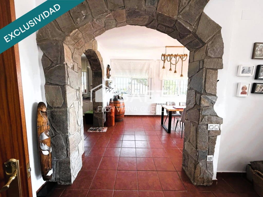 4 soverom Villa til salgs i Tordera med garasje - € 357 000 (Ref: 9595175)