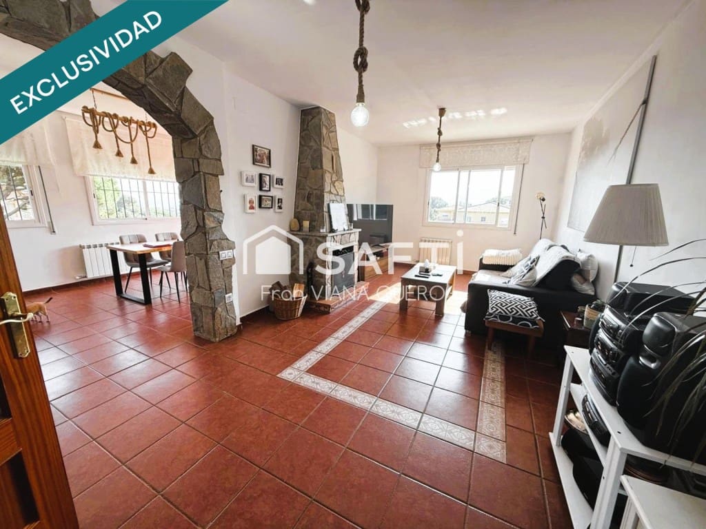 4 soverom Villa til salgs i Tordera med garasje - € 357 000 (Ref: 9595175)