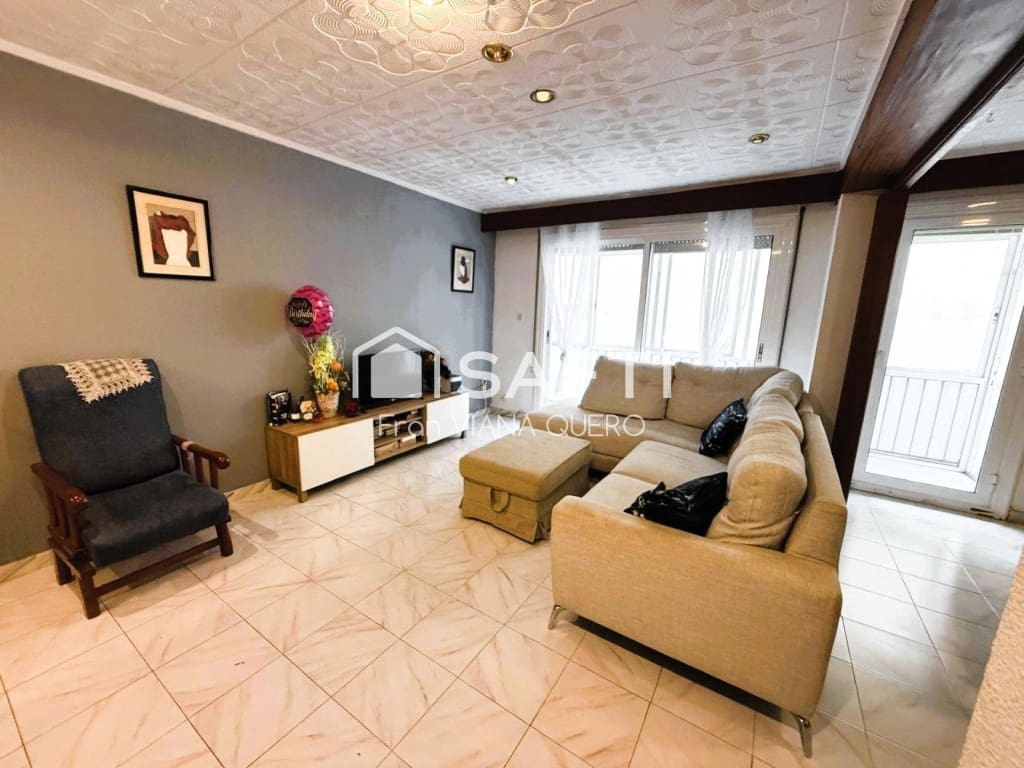 3 bedroom Apartment for sale in Canet de Mar - € 210,000 (Ref: 9595176)