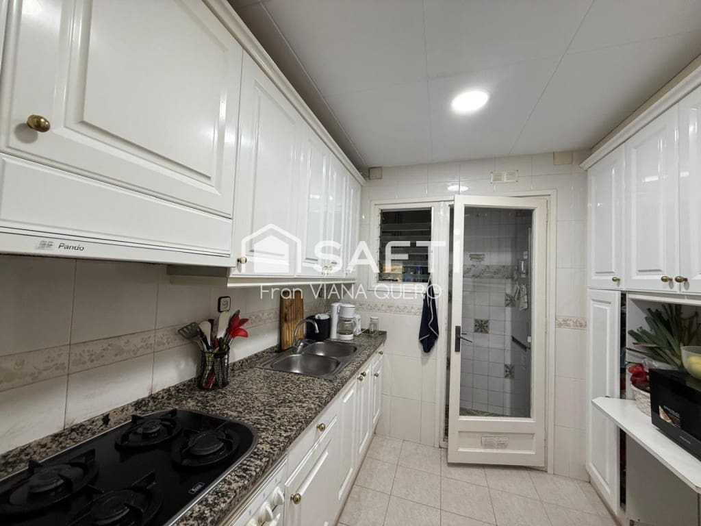 3 bedroom Apartment for sale in Canet de Mar - € 210,000 (Ref: 9595176)