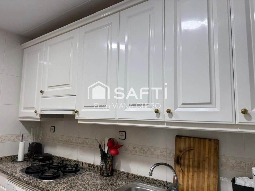 3 bedroom Apartment for sale in Canet de Mar - € 210,000 (Ref: 9595176)