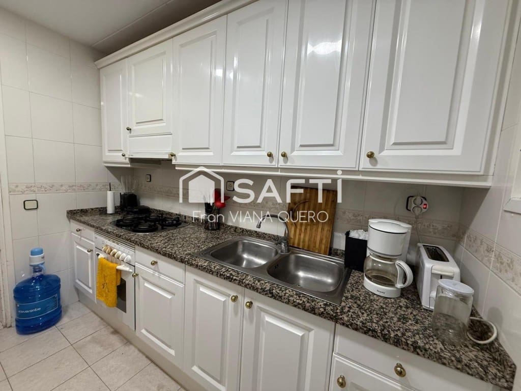 3 bedroom Apartment for sale in Canet de Mar - € 210,000 (Ref: 9595176)