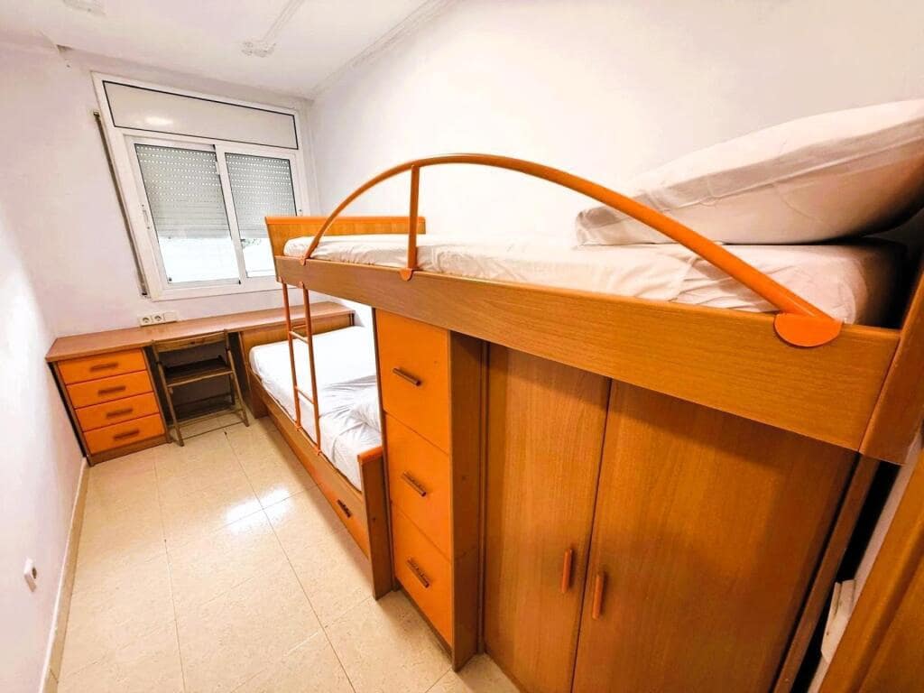 3 bedroom Apartment for sale in Pineda de Mar with pool - € 235,000 (Ref: 9595177)