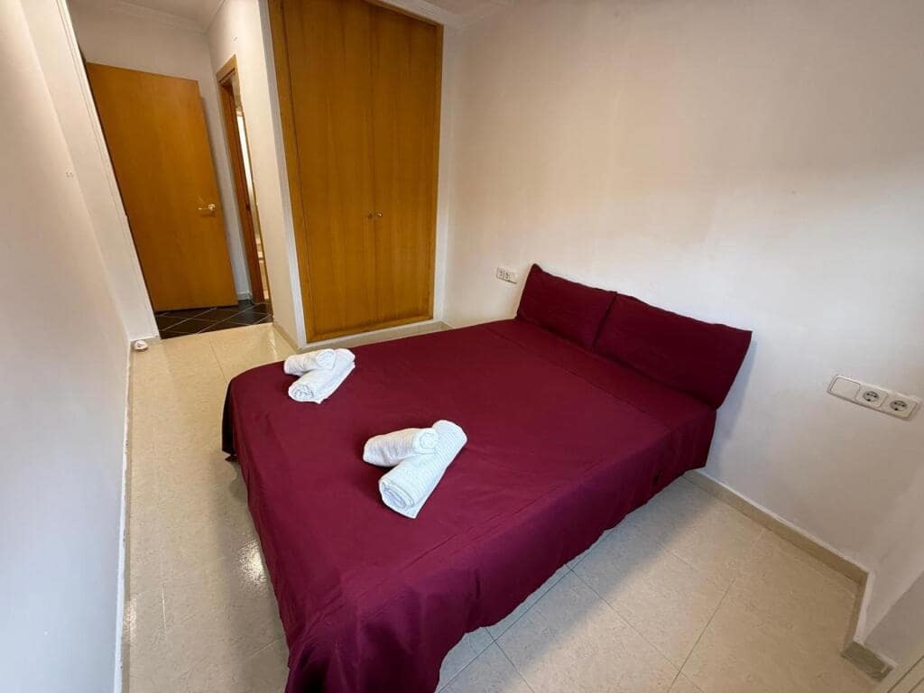 3 bedroom Apartment for sale in Pineda de Mar with pool - € 235,000 (Ref: 9595177)