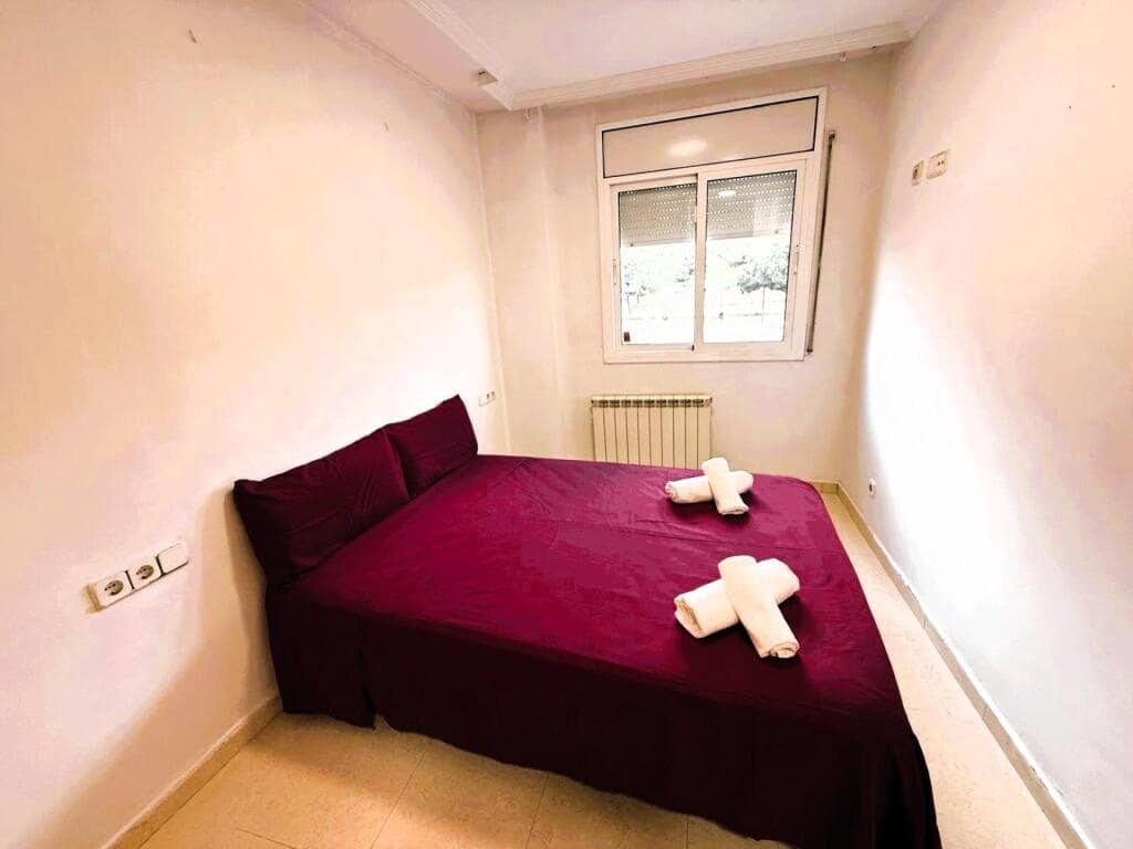 3 bedroom Apartment for sale in Pineda de Mar with pool - € 235,000 (Ref: 9595177)