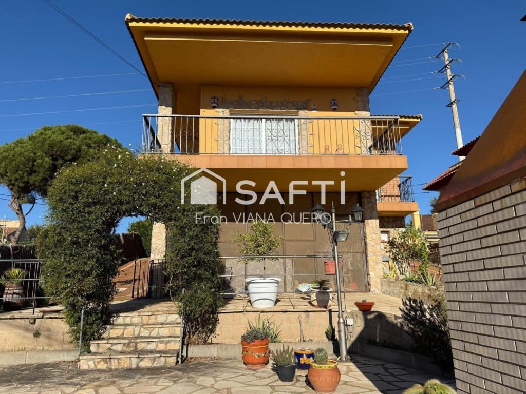 3 soverom Villa til salgs i Tordera med garasje - € 358 000 (Ref: 9595179)