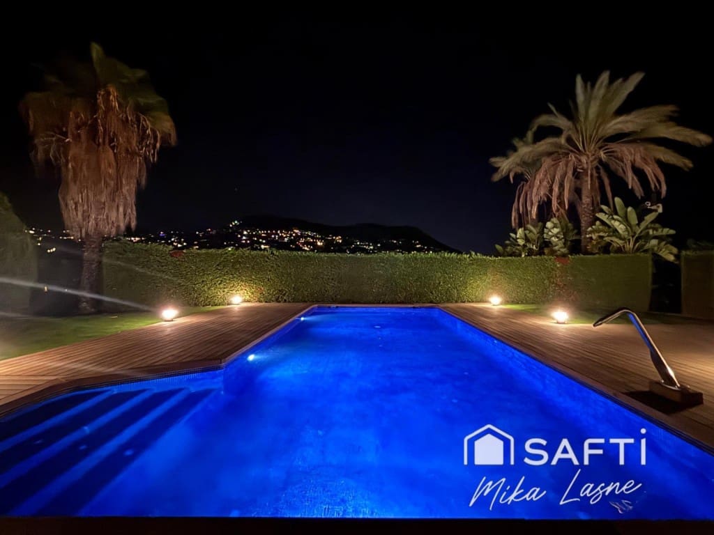 8 soveværelse Villa til salg i Cabrils med swimmingpool garage - € 1.850.000 (Ref: 9595181)