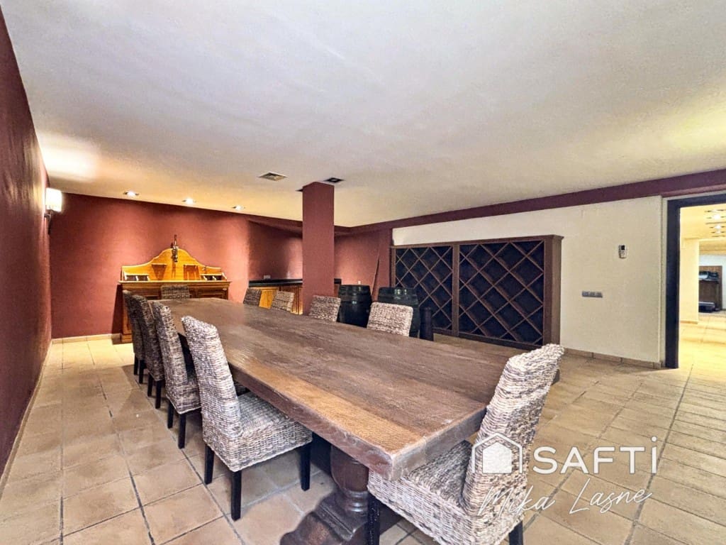 8 soveværelse Villa til salg i Cabrils med swimmingpool garage - € 1.850.000 (Ref: 9595181)