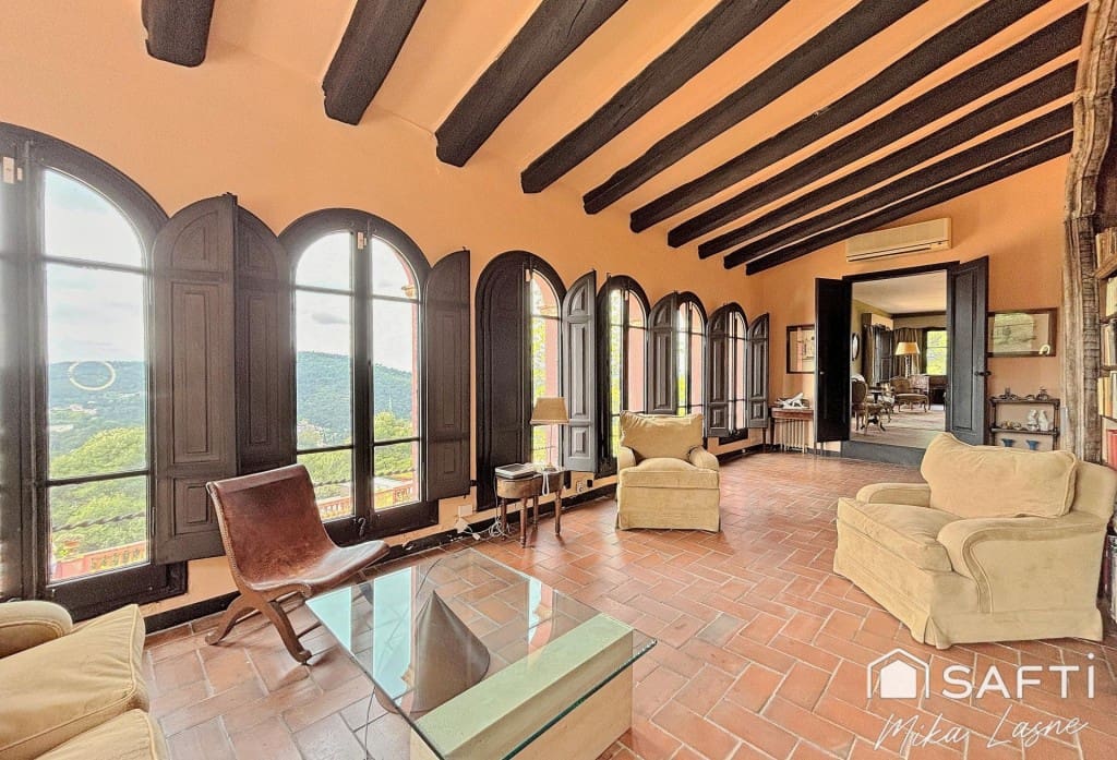 8 slaapkamer Finca/Landhuis te koop in Barcelona stad met zwembad garage - € 2.500.000 (Ref: 9595182)