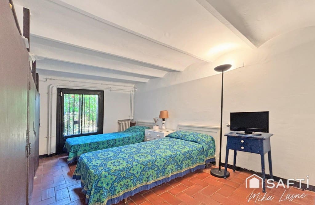 8 slaapkamer Finca/Landhuis te koop in Barcelona stad met zwembad garage - € 2.500.000 (Ref: 9595182)