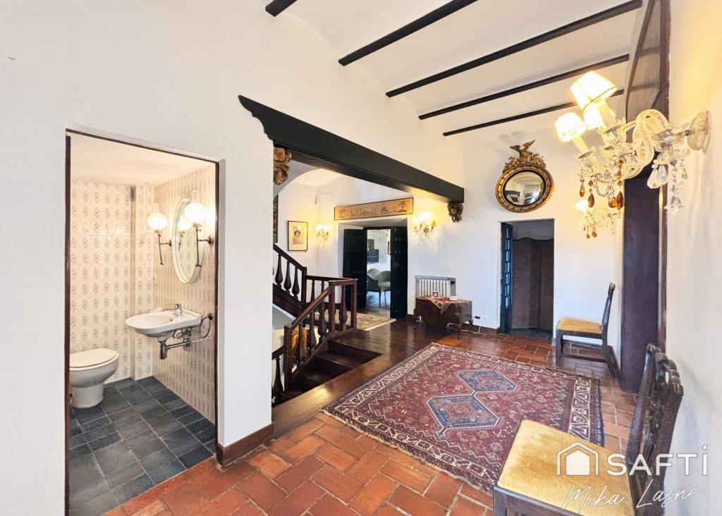 8 slaapkamer Finca/Landhuis te koop in Barcelona stad met zwembad garage - € 2.500.000 (Ref: 9595182)