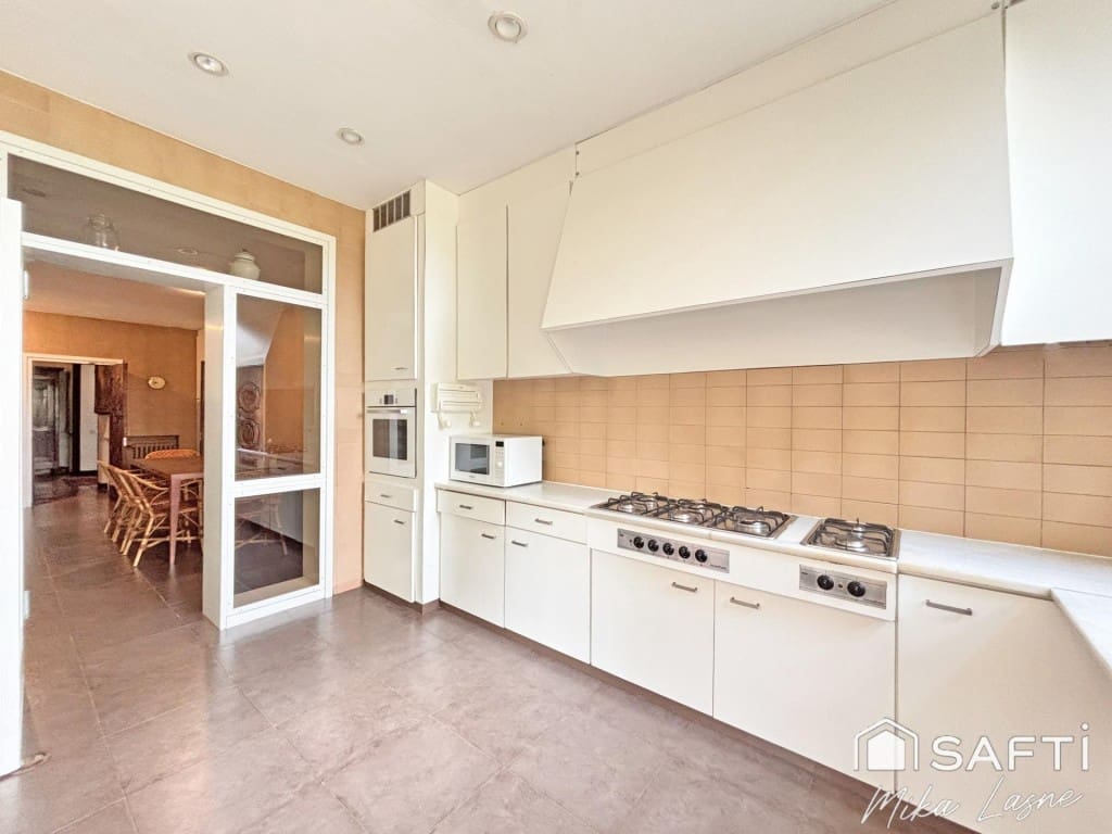8 slaapkamer Finca/Landhuis te koop in Barcelona stad met zwembad garage - € 2.500.000 (Ref: 9595182)
