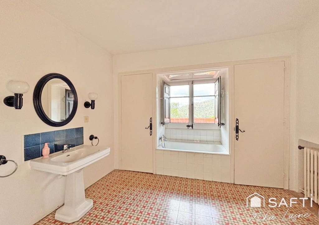 8 slaapkamer Finca/Landhuis te koop in Barcelona stad met zwembad garage - € 2.500.000 (Ref: 9595182)