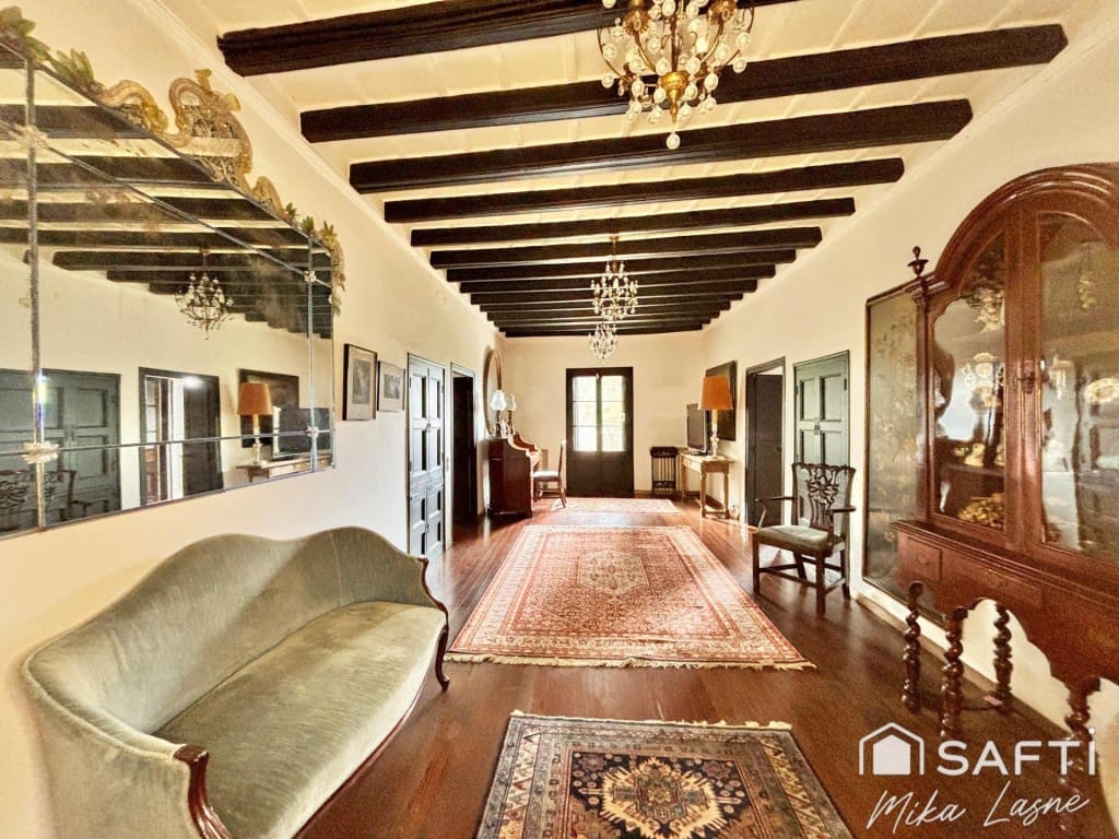 8 slaapkamer Finca/Landhuis te koop in Barcelona stad met zwembad garage - € 2.500.000 (Ref: 9595182)