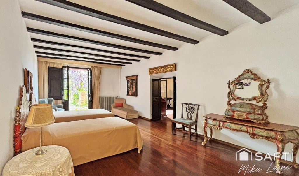 8 slaapkamer Finca/Landhuis te koop in Barcelona stad met zwembad garage - € 2.500.000 (Ref: 9595182)