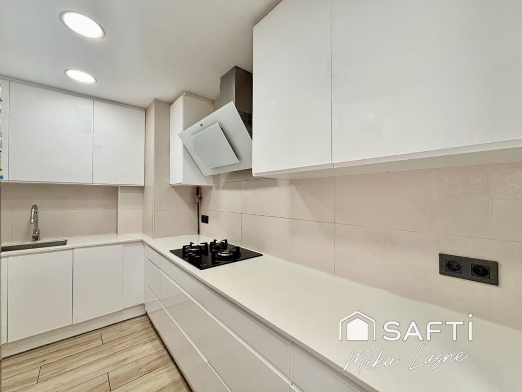 3 chambre Appartement à vendre à Barcelone ville - 580 000 € (Ref: 9595183)