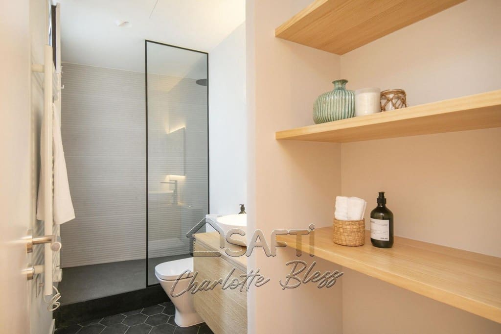 2 soveværelse Lejlighed til salg i Barcelona by - € 459.000 (Ref: 9595184)