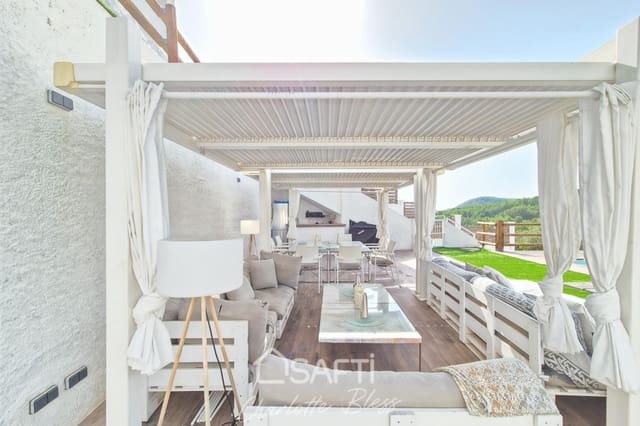 10 soveværelse Villa til salg i Sitges med swimmingpool - € 775.000 (Ref: 9595186)