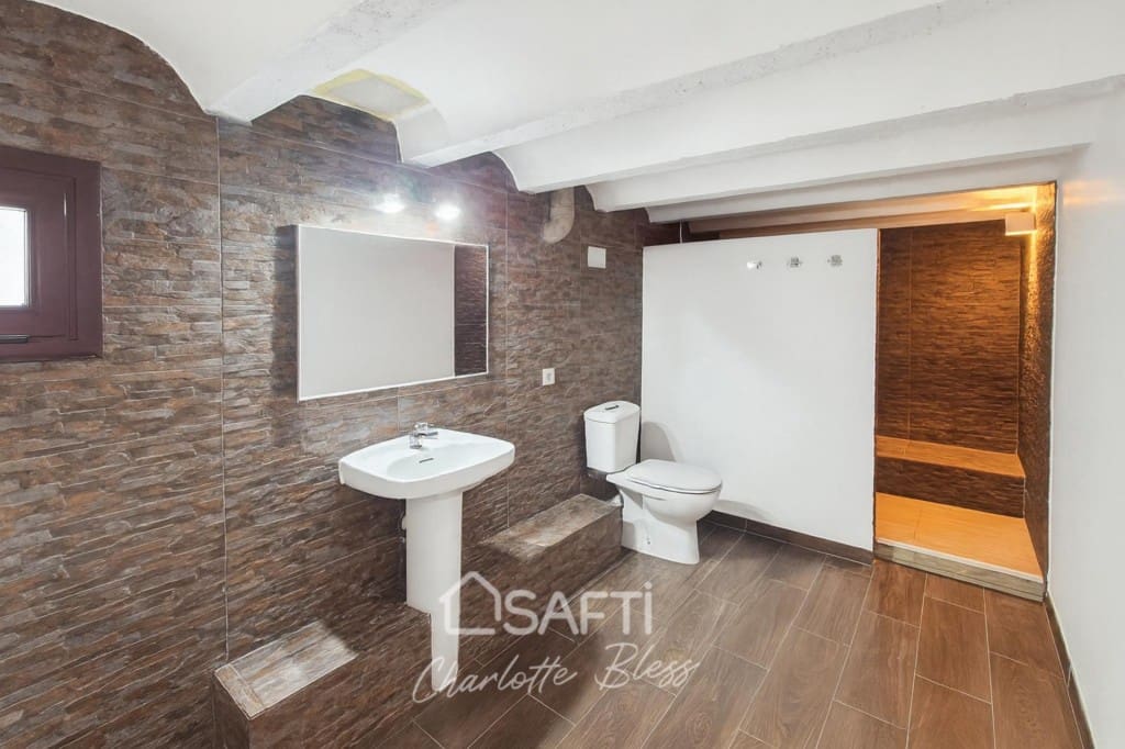 10 soveværelse Villa til salg i Sitges med swimmingpool - € 775.000 (Ref: 9595186)