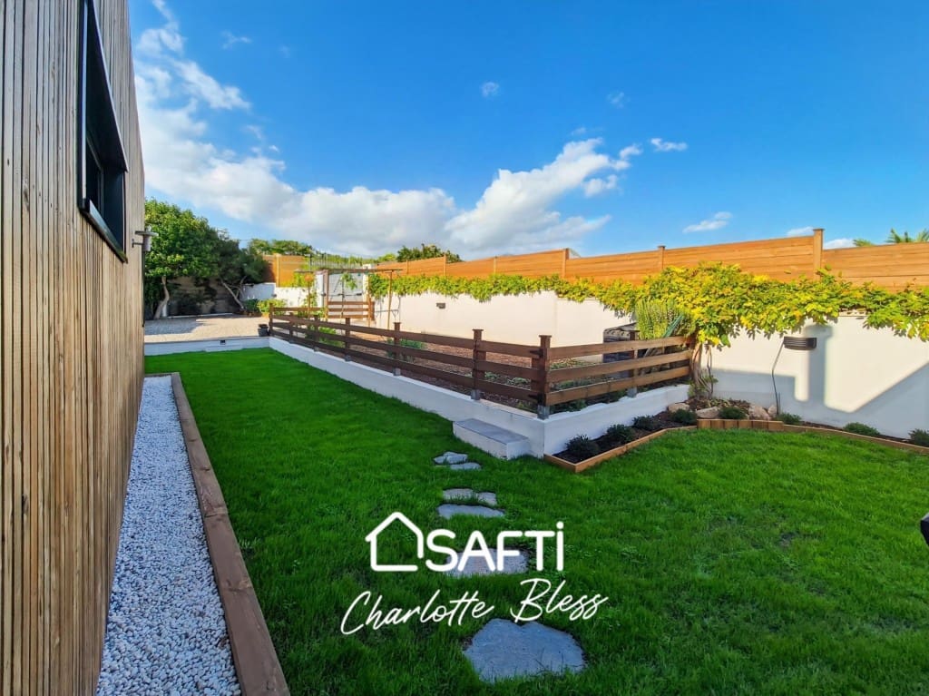 5 soverom Villa til salgs i Cubelles med svømmebasseng - € 567 000 (Ref: 9595187)