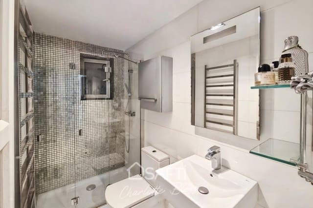 4 bedroom Villa for sale in Sant Pere de Ribes with pool - € 775,000 (Ref: 9595189)