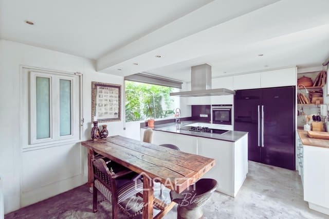 4 soveværelse Villa til salg i Sant Pere de Ribes med swimmingpool - € 775.000 (Ref: 9595189)