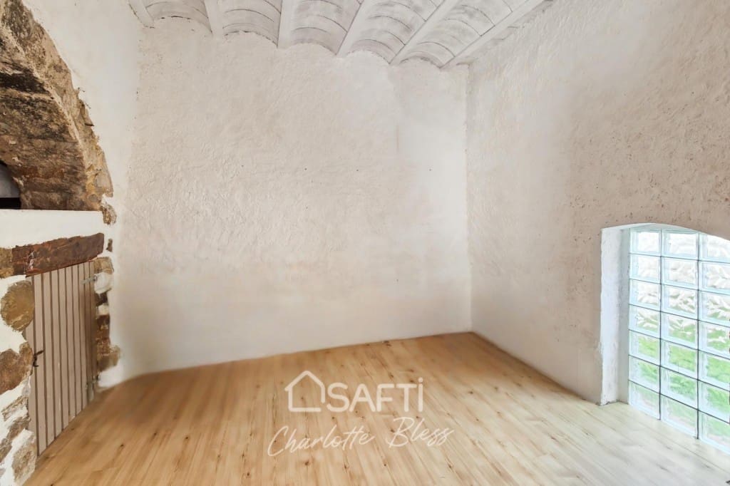 Adosado de 4 habitaciones en Vilanova d'Espoia en venta - 249.000 € (Ref: 9595190)