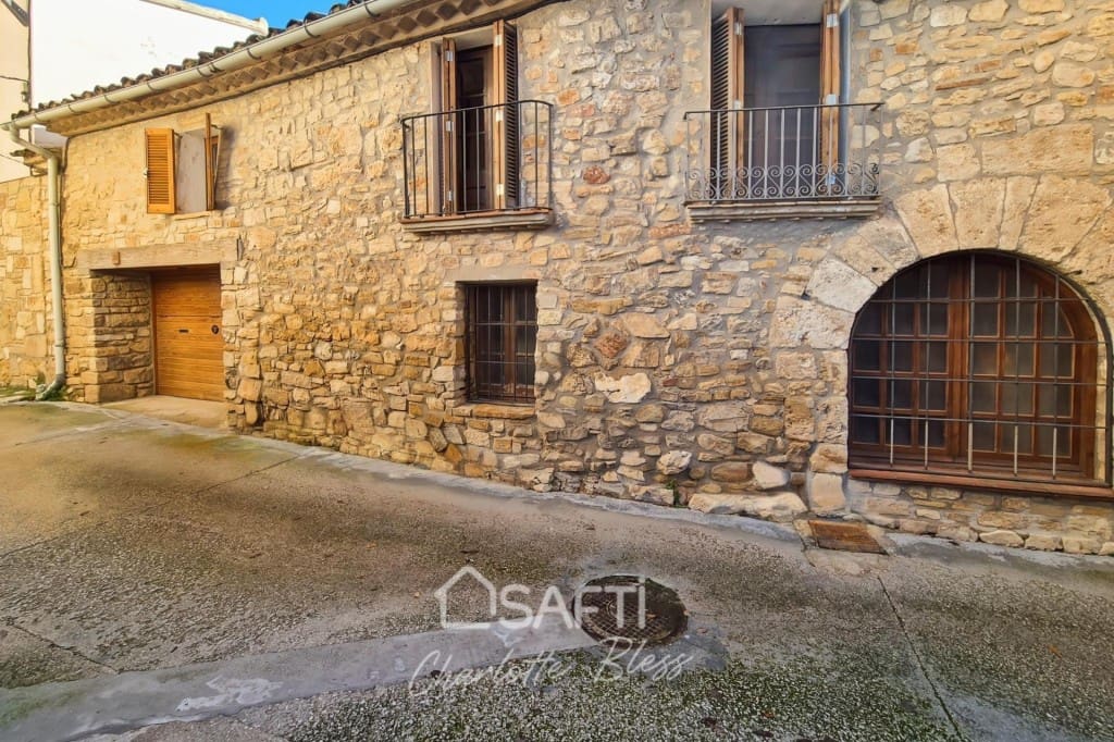 Adosado de 4 habitaciones en Vilanova d'Espoia en venta - 249.000 € (Ref: 9595190)