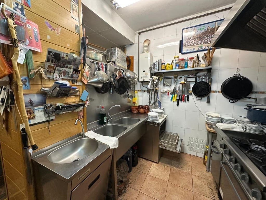 Local Commercial à vendre à Barcelone ville - 410 000 € (Ref: 9595191)
