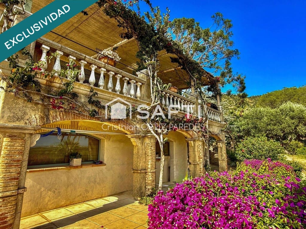 7 soveværelse Finca/Landehus til salg i Pau med swimmingpool garage - € 1.750.000 (Ref: 9595199)