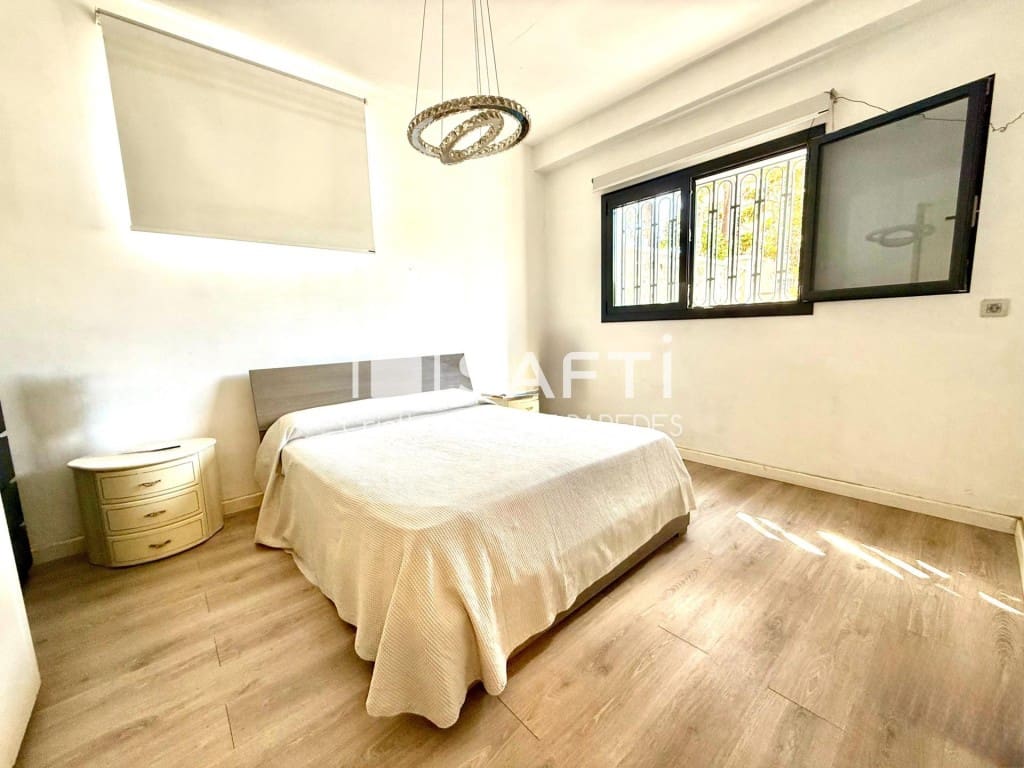 5 soveværelse Villa til salg i Tiana med swimmingpool garage - € 948.000 (Ref: 9595203)