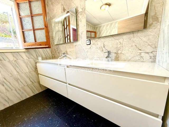 5 soveværelse Villa til salg i Tiana med swimmingpool garage - € 948.000 (Ref: 9595203)