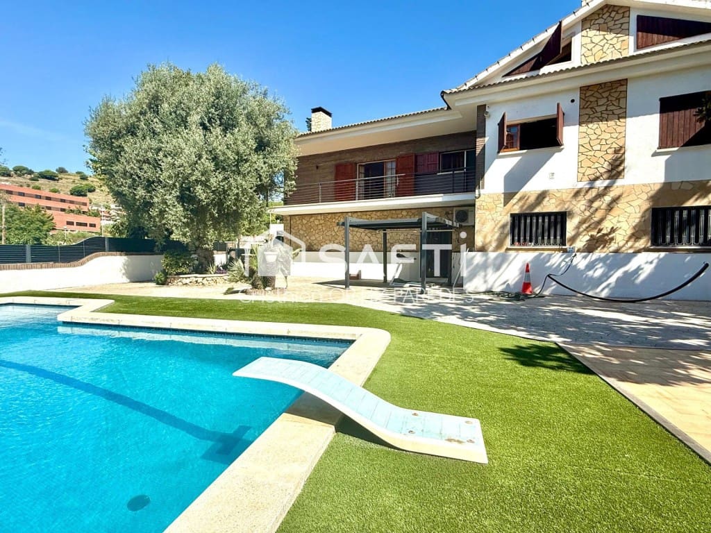 5 soveværelse Villa til salg i Tiana med swimmingpool garage - € 948.000 (Ref: 9595203)