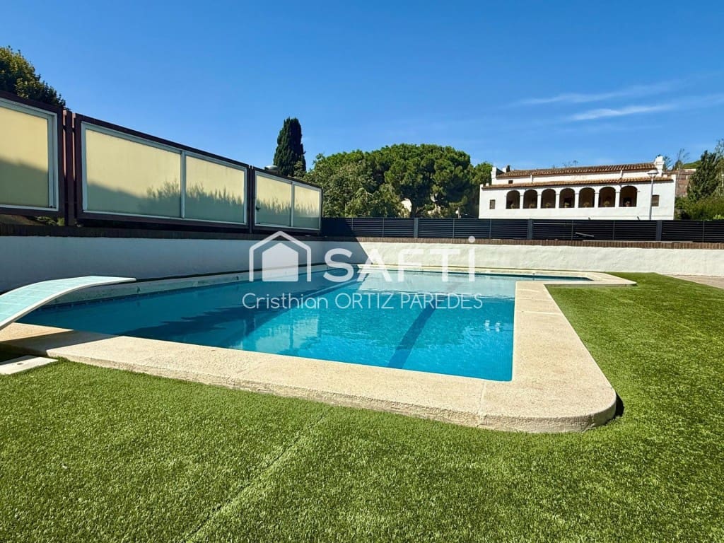 5 soveværelse Villa til salg i Tiana med swimmingpool garage - € 948.000 (Ref: 9595203)