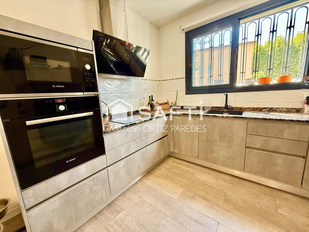 5 soveværelse Villa til salg i Tiana med swimmingpool garage - € 948.000 (Ref: 9595203)